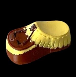 Shopkins Retired Ultra Rare Molly Moccasin